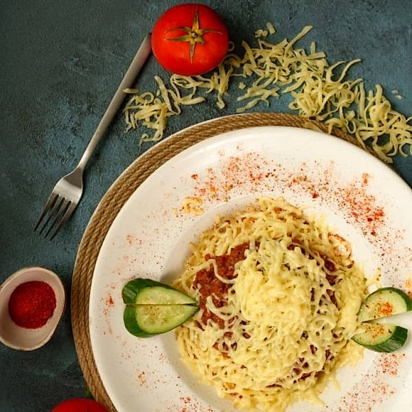 Spagetti Bolonez Peynirli